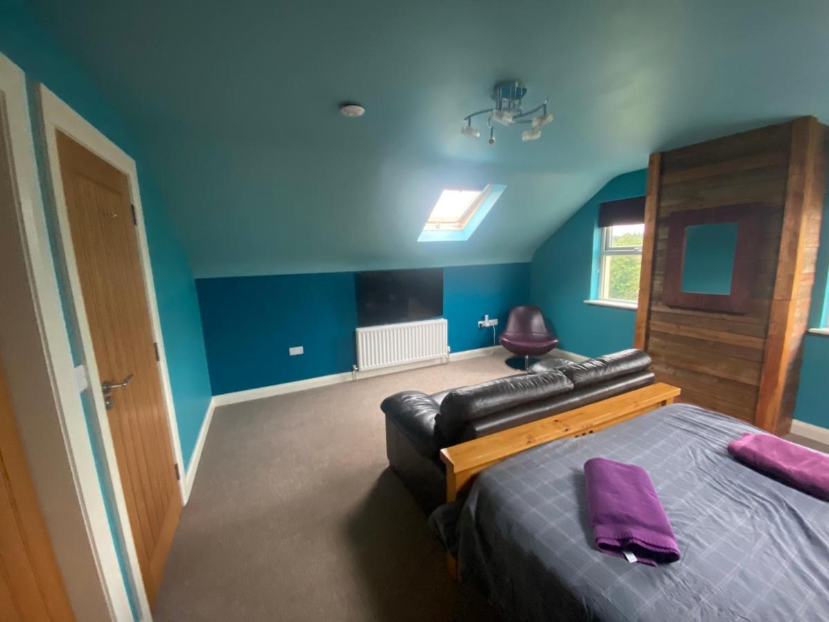Sleeps 12 Hot Tub Sauna Cinema Pets Welcome Enniskillen Exteriér fotografie