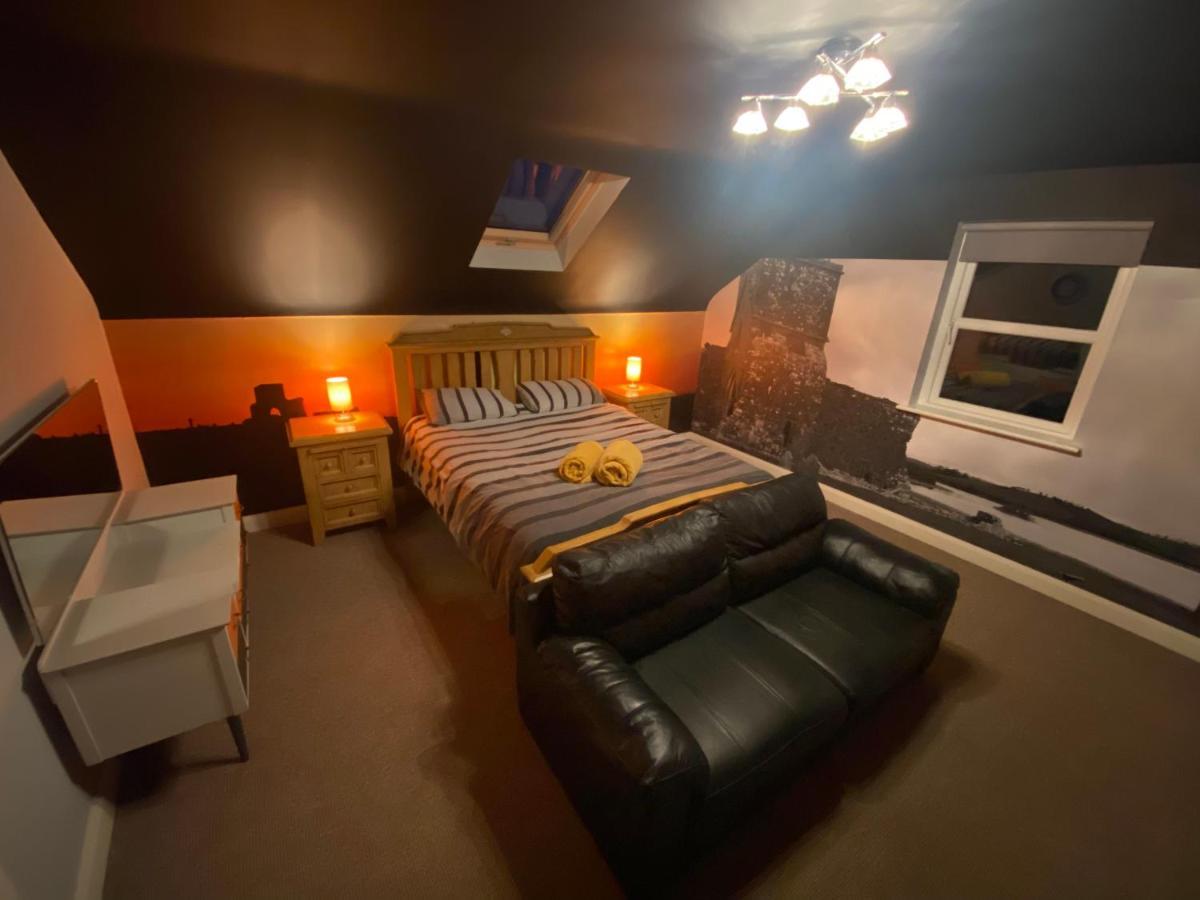 Sleeps 12 Hot Tub Sauna Cinema Pets Welcome Enniskillen Exteriér fotografie