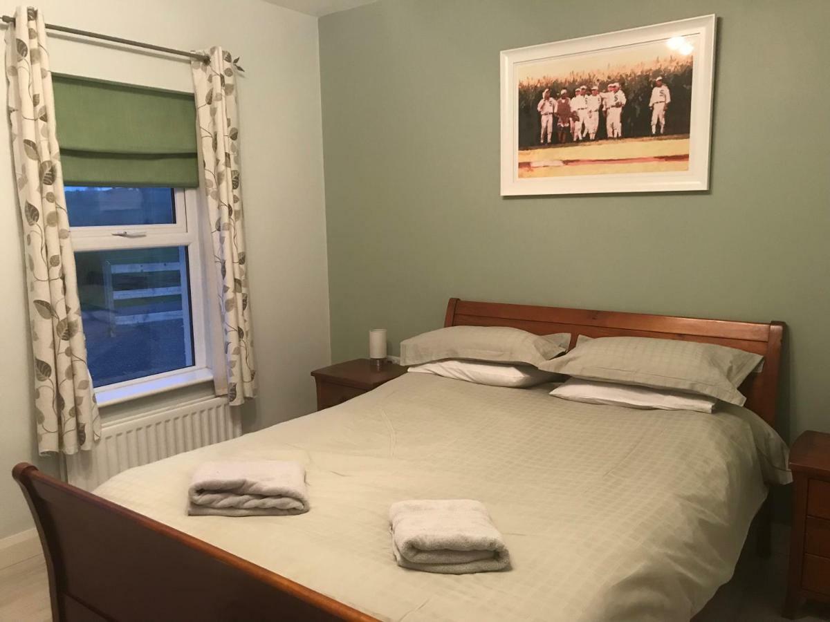 Sleeps 12 Hot Tub Sauna Cinema Pets Welcome Enniskillen Exteriér fotografie